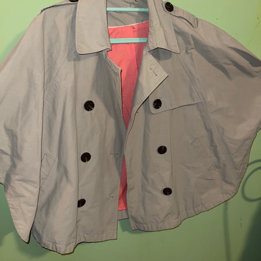 🌞 Calvin Klein cropped caped buttoned jacket
